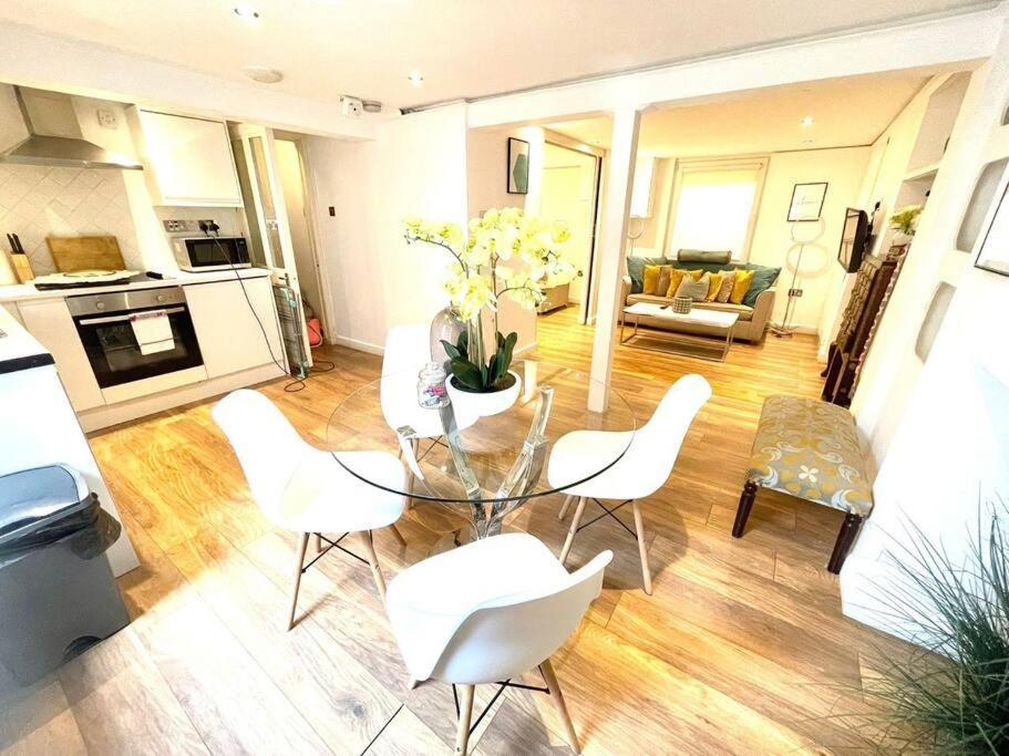 Emmanuel House - Cozy Basement One Bedroom Apt - Central - Historical Building Apartemen Cambridge (Cambridgeshire)