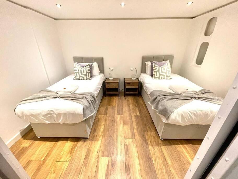Emmanuel House - Cozy Basement One Bedroom Apt - Central - Historical Building Cambridge (Cambridgeshire)